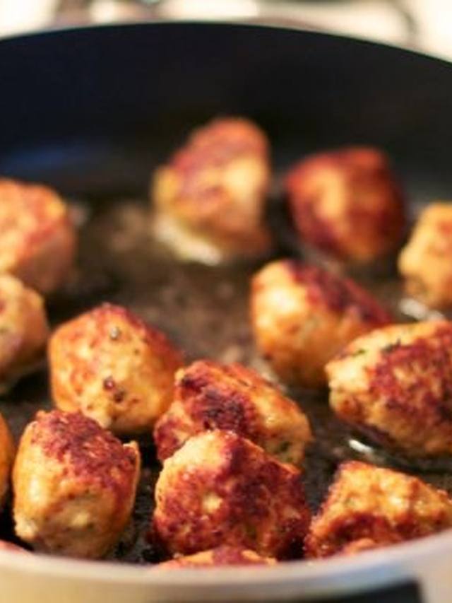 Greek chicken meatballs with cucumber yogurt